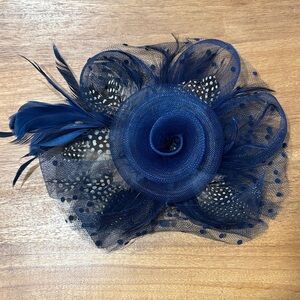 Elegant Navy Feathered Fascinator